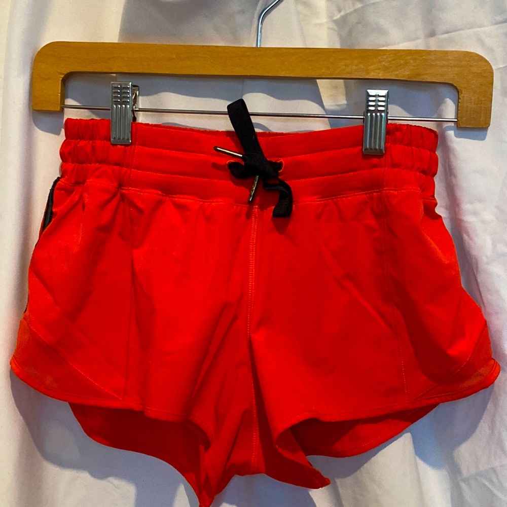 Lululemon Hotty Hot Short 2.5 inseam